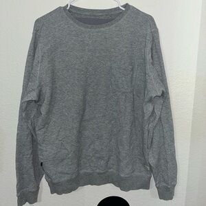 Vuori Jeffrey’s heathered gray pullover sweater sweatshirt